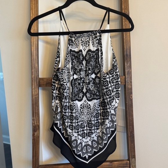 Iz Byer Black and White Paisley Tank Top - Picture 2 of 2